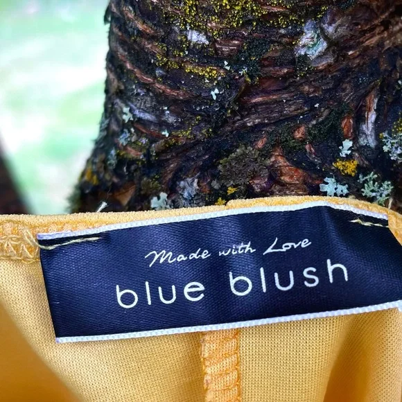 Small Yellow Dress🌻 - Picture 2 of 3